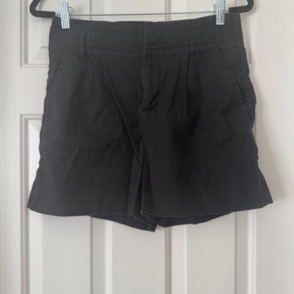 Banana Republic Black Linen Shorts, Size 6. EUC!